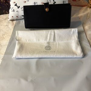 Versace La Medusa Black Calf Skin Women's Wallet